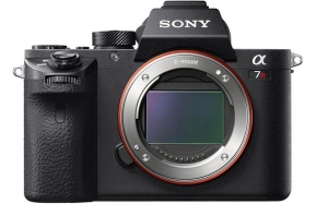 Sony A7R II Release date